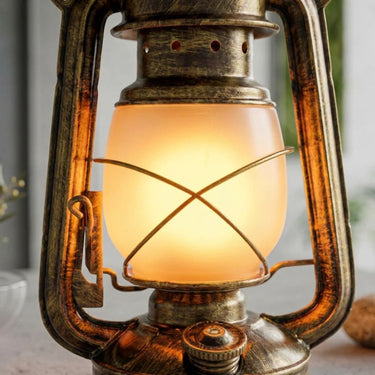 Metal Vintage Table Lamp - Image 8