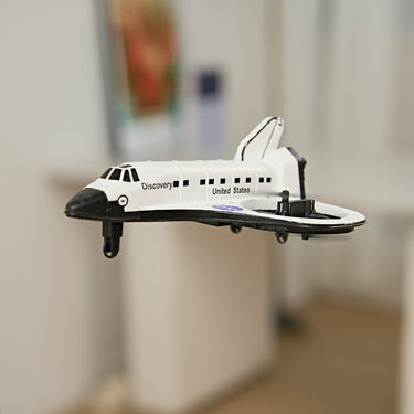 Smithsonian RC Space Shuttle Discovery Drone With Rechargeable Battery And Remote Control - Image 5
