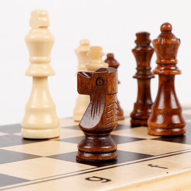 Magnetic Folding Chess Set With Board - Image 3