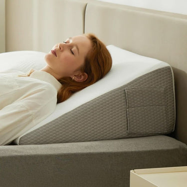 Memory Foam Wedge Pillow With Removable Cover And Side Pockets - Image 1