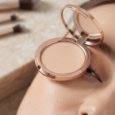 The Claycorrect No-Crease Under Eye Corrector With Flexi-Clay Formula - Image 5